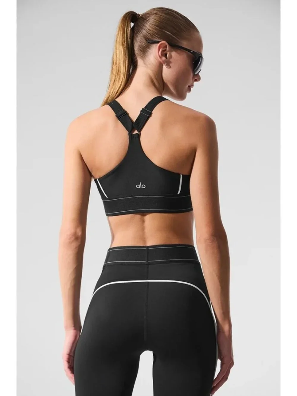 Alo Yoga Suit Up Bra in Black Large New Womens Cropped Tank Top